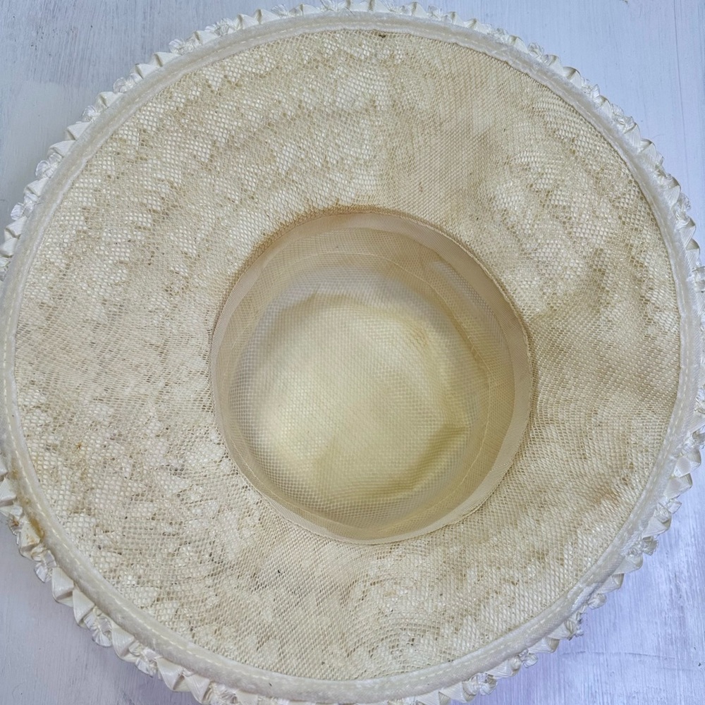 Vintage Ivory Ribbon Brim Church Derby Hat Bow Accent Textured Brim - Picture 12 of 16